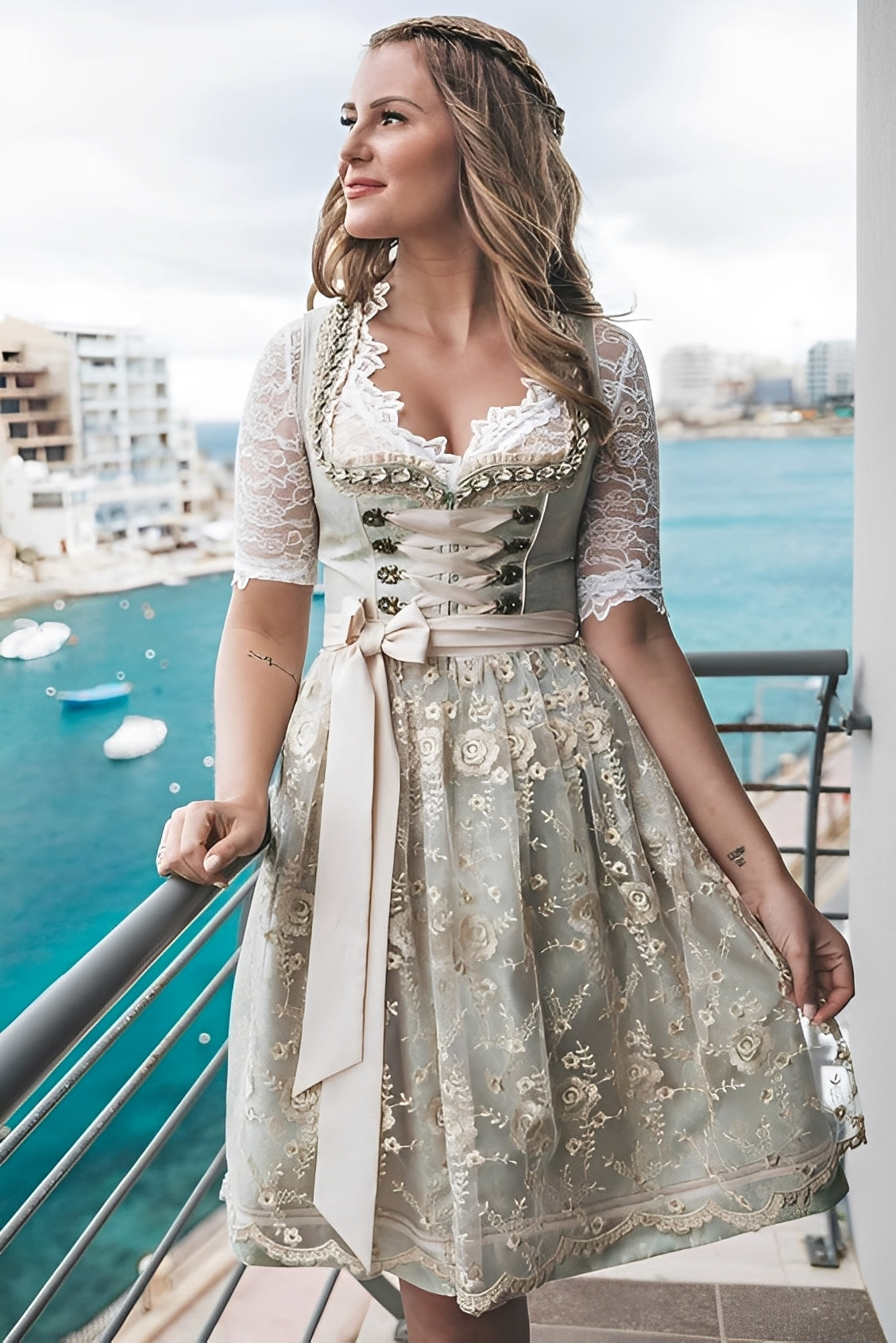 Maliny – Unique feminine costume with apron and blouse