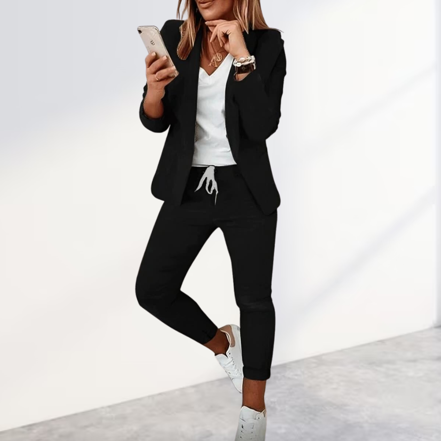 Amélie – Chic Blazer and Matching Pants