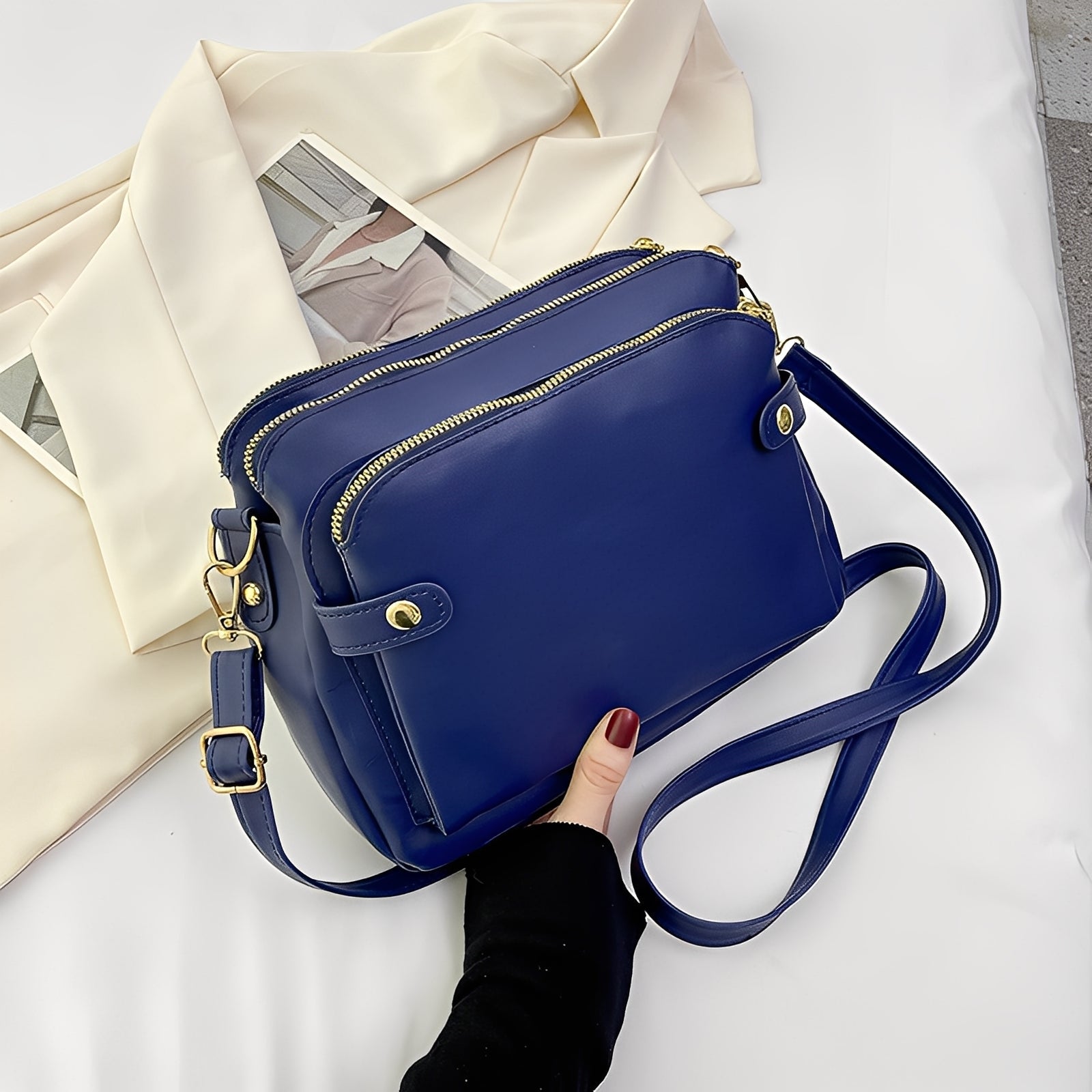 Michaela - Women's Classic Leather Shoulder Bag