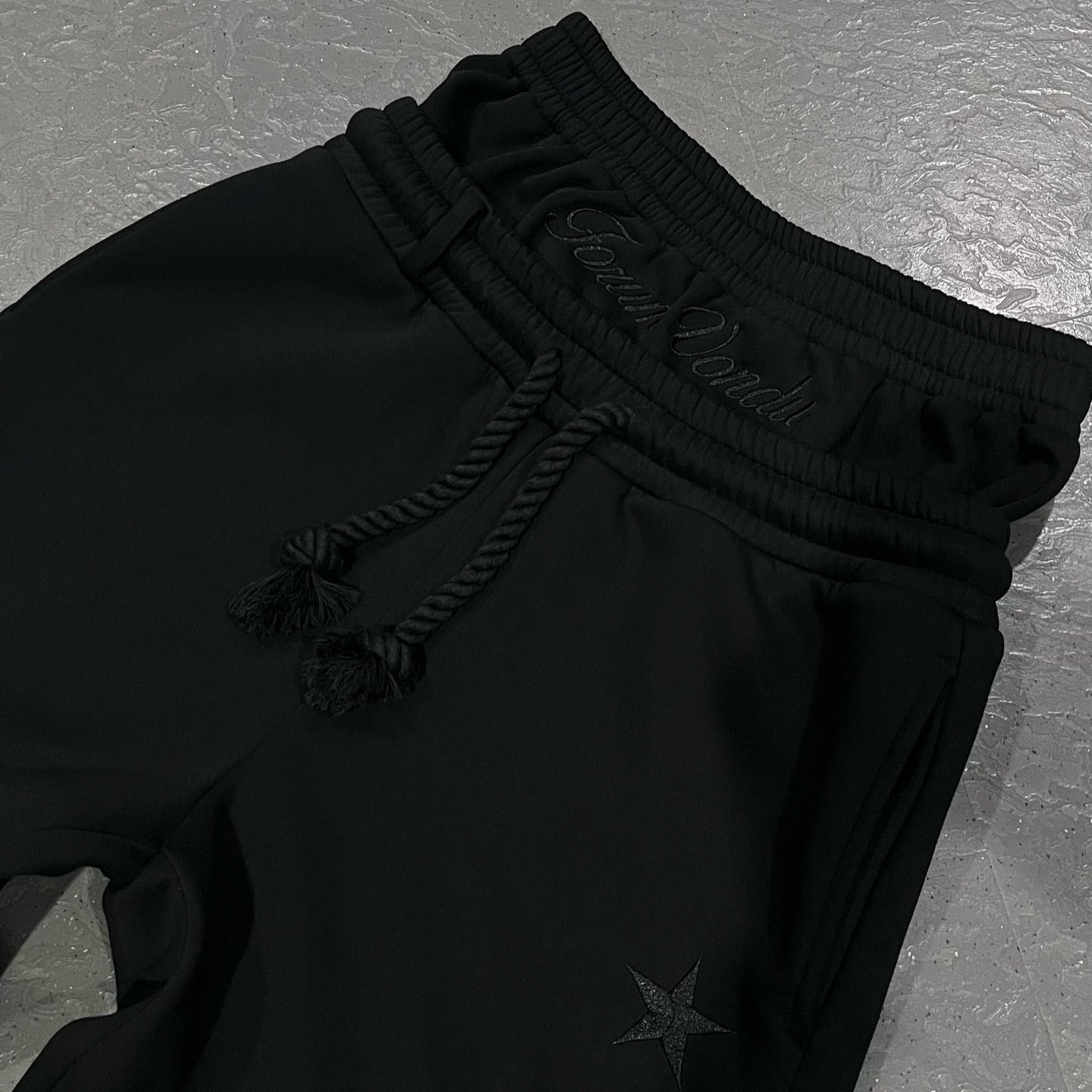 Felix – Loose Unisex Jogging Pants