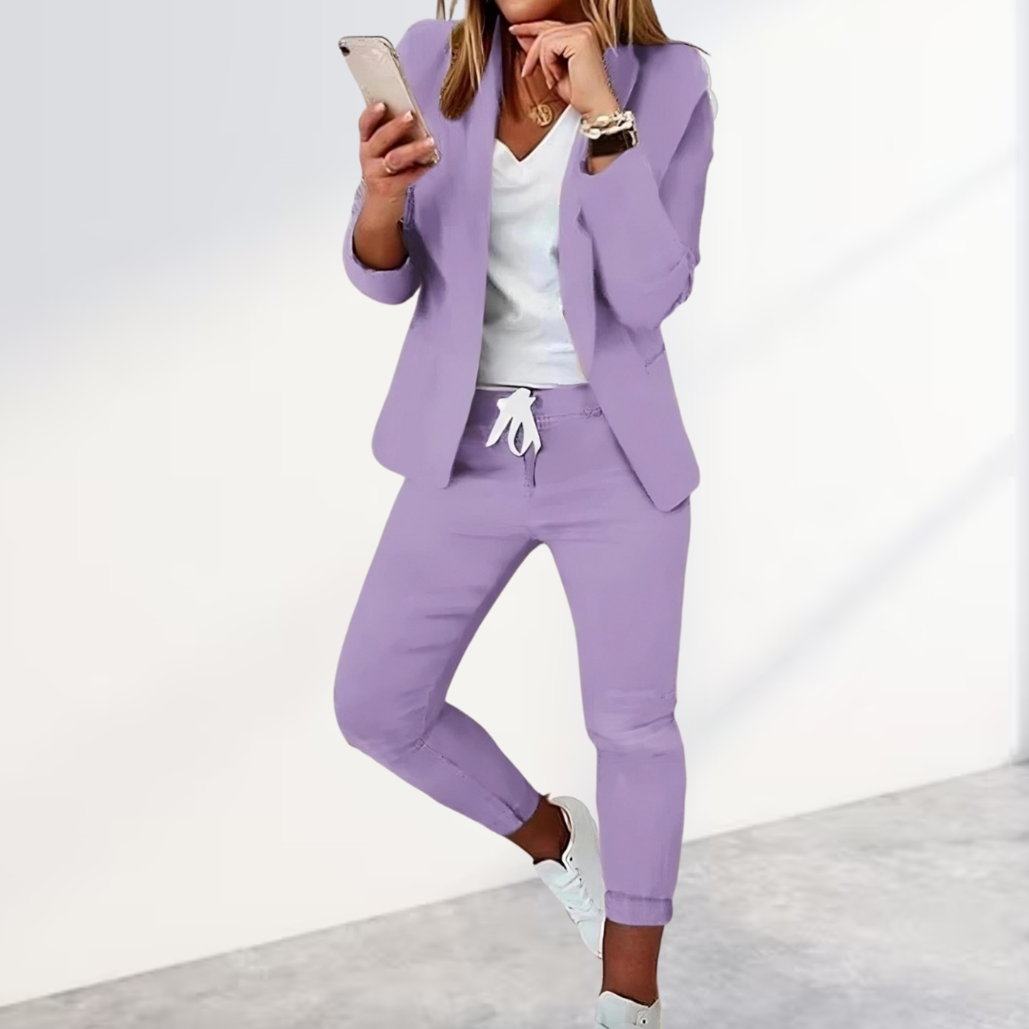 Amélie – Chic Blazer and Matching Pants