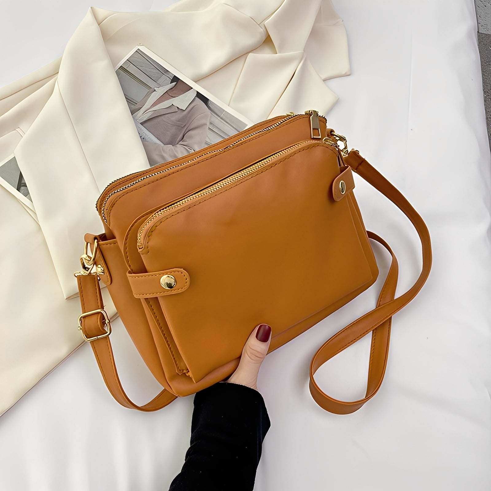 Michaela - Women's Classic Leather Shoulder Bag