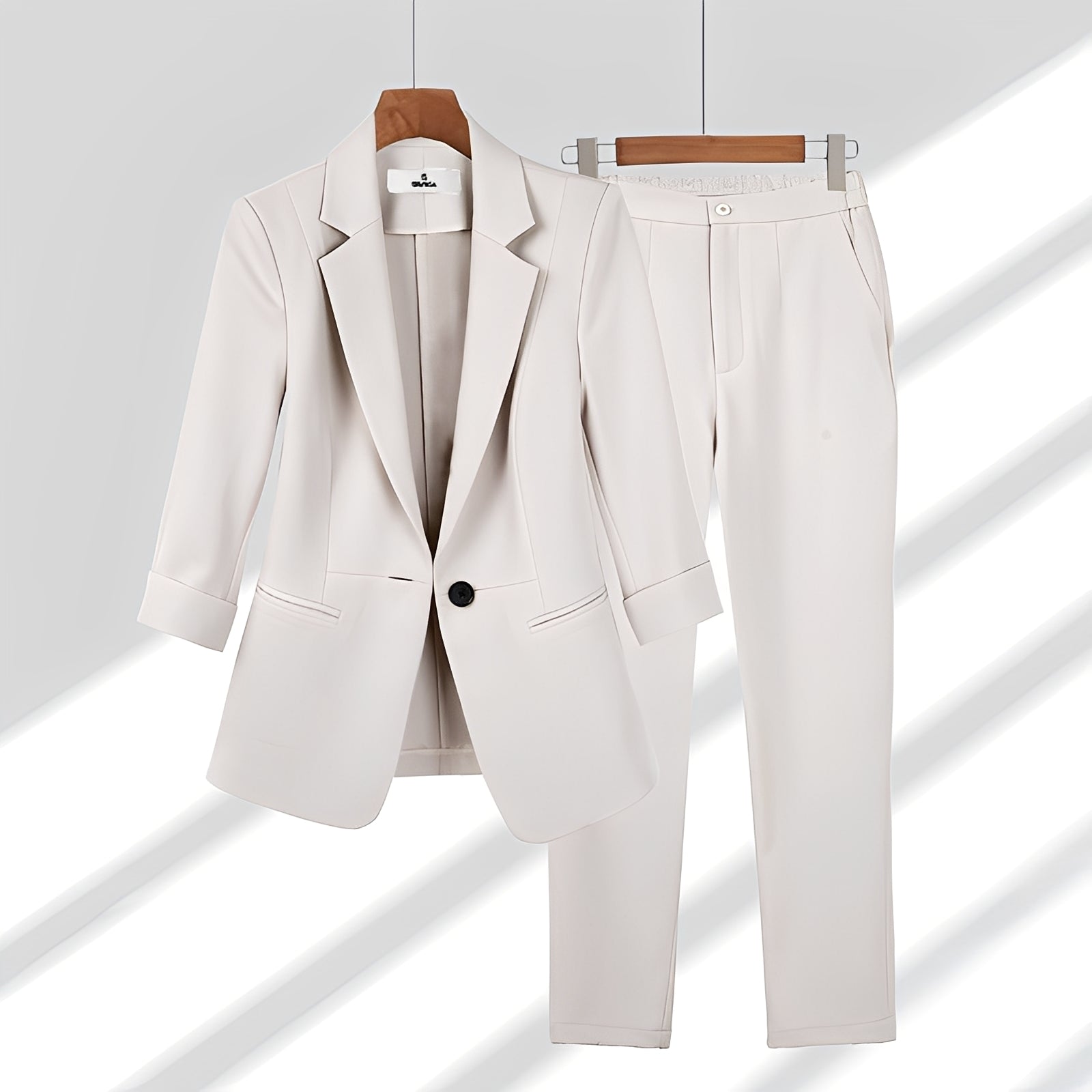 Andrea - Elegant Blazer and Pants Set for Women
