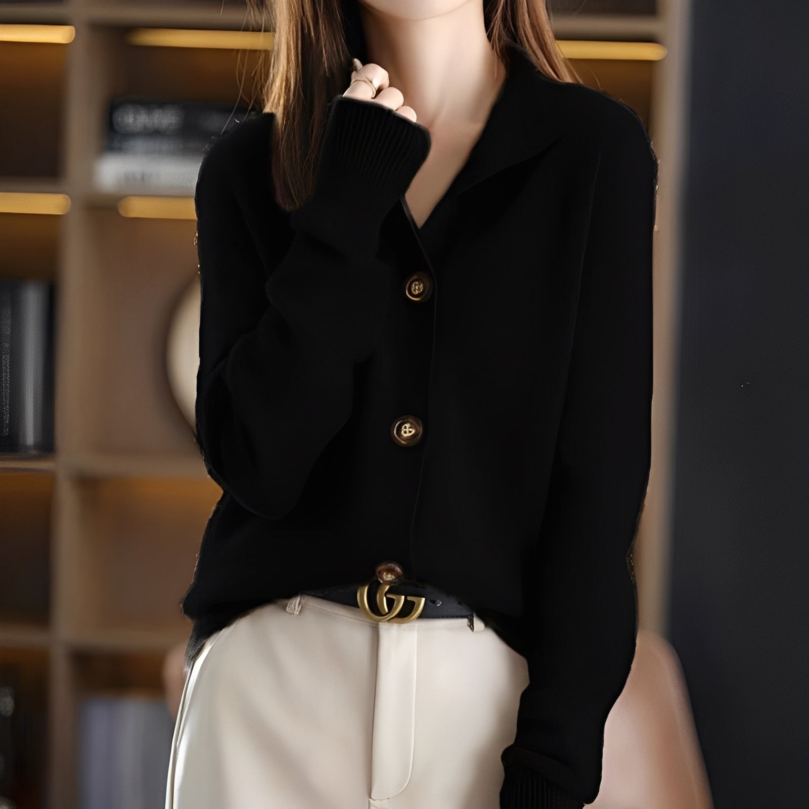 Adalynn - Stylish, loose-fit buttoned cardigan for women