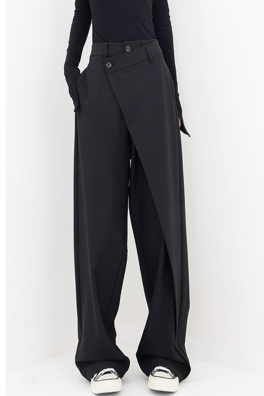 Thalia – Asymmetric Baggy Pants
