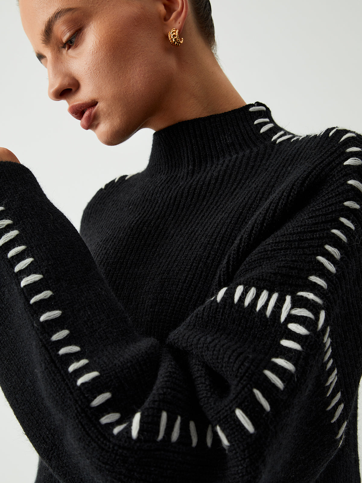 Theresa – Large Turtleneck Sweater