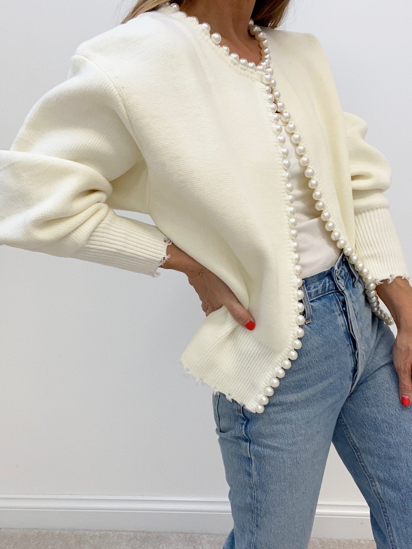 Vivien – Cardigan with Bead Embellishment and Fringe Hem