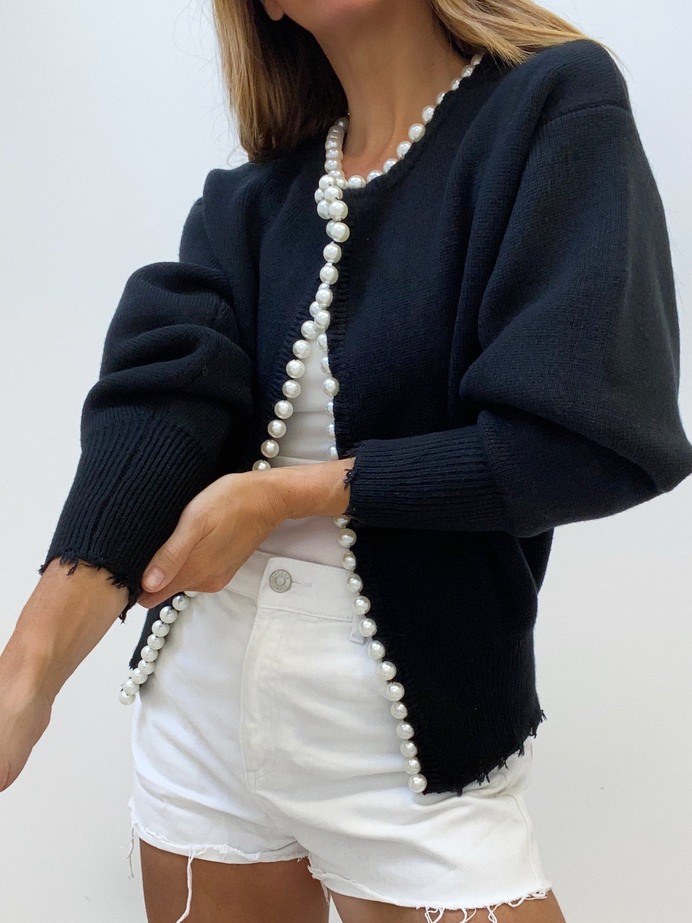 Vivien – Cardigan with Bead Embellishment and Fringe Hem