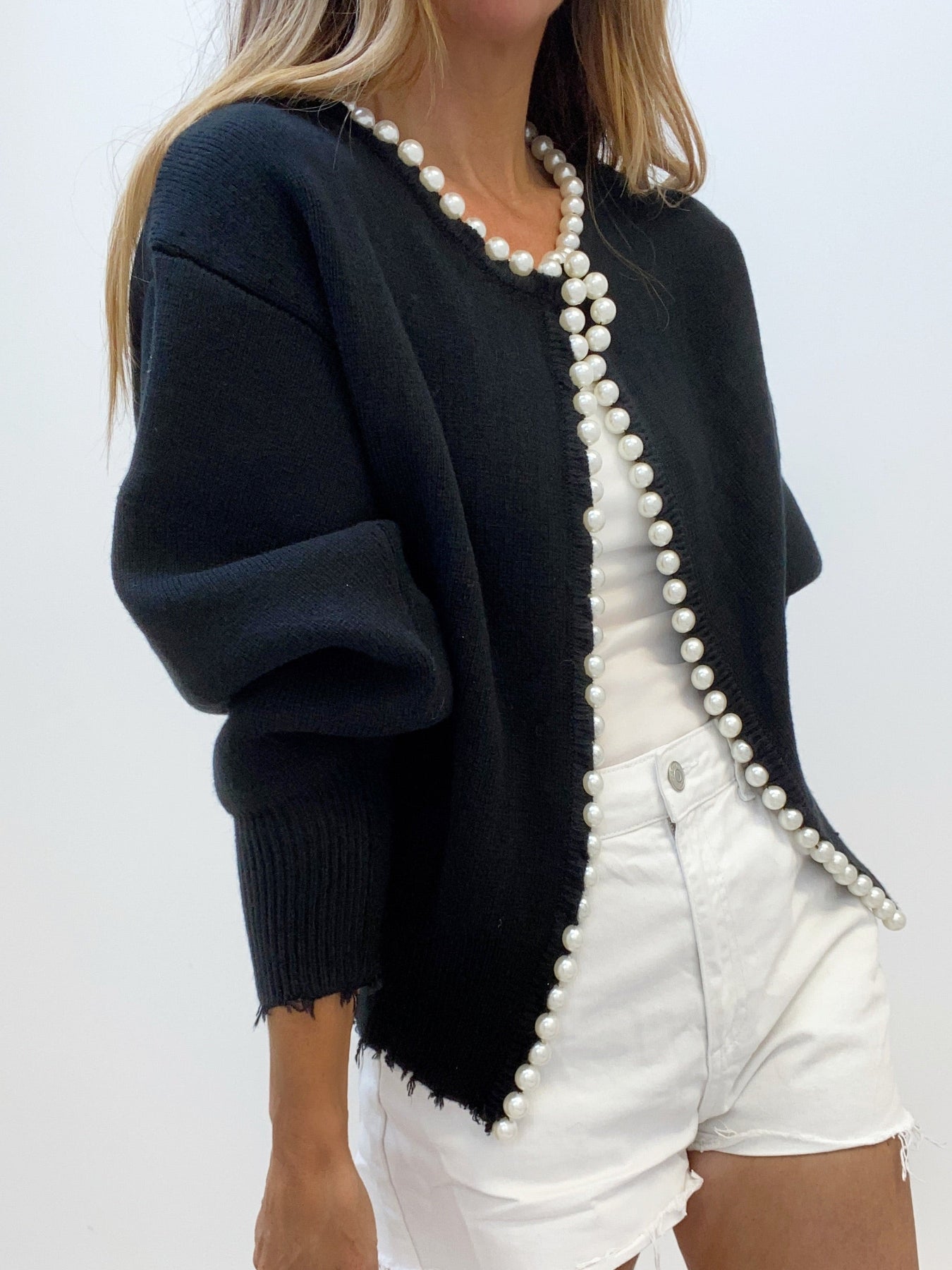 Vivien – Cardigan with Bead Embellishment and Fringe Hem
