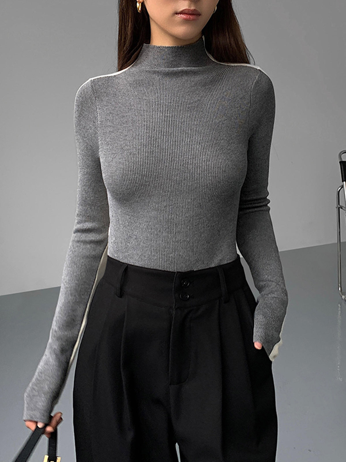 Tabea – Two-Colored Reversible Knit Top