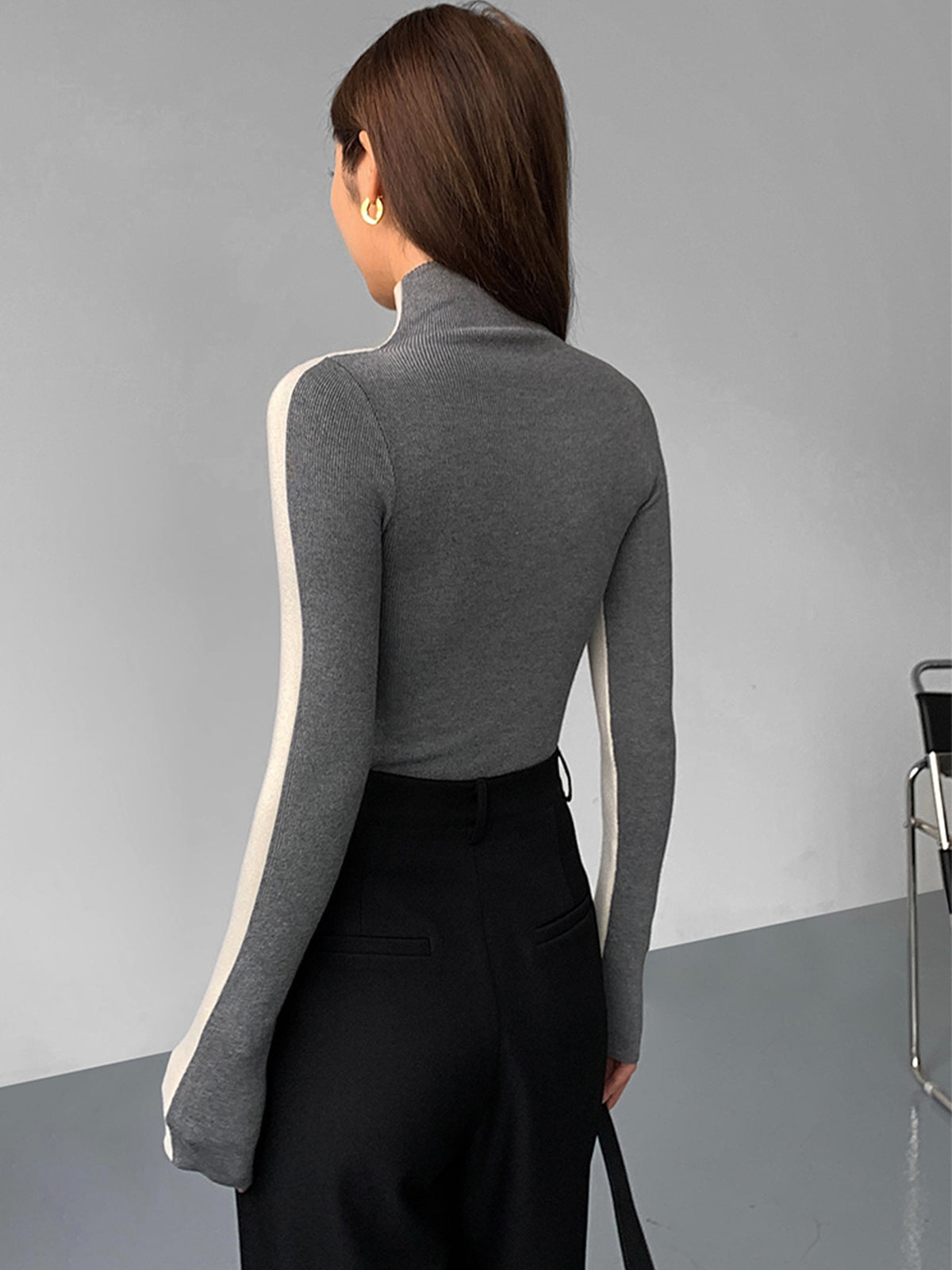 Tabea – Two-Colored Reversible Knit Top