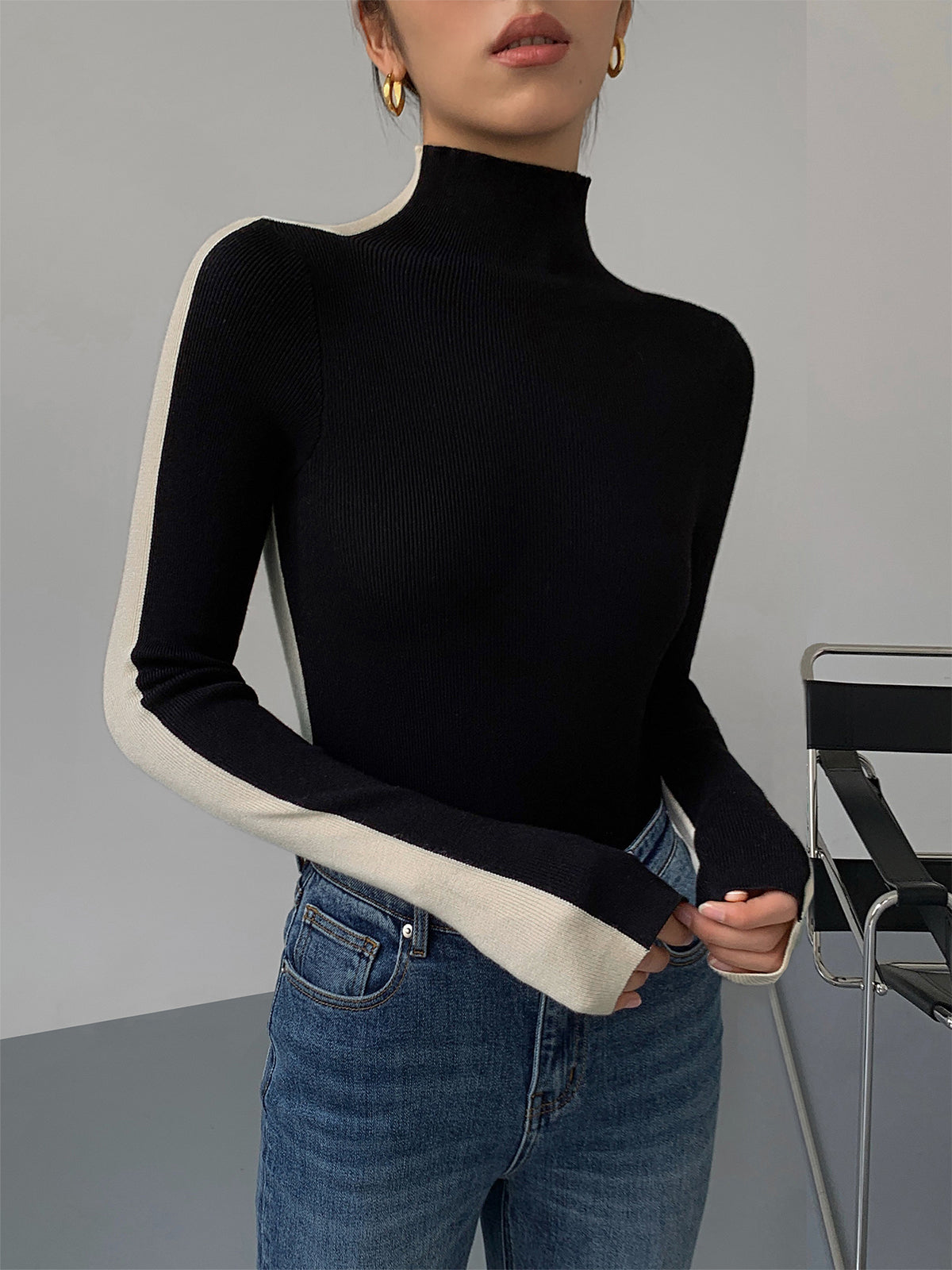 Tabea – Two-Colored Reversible Knit Top