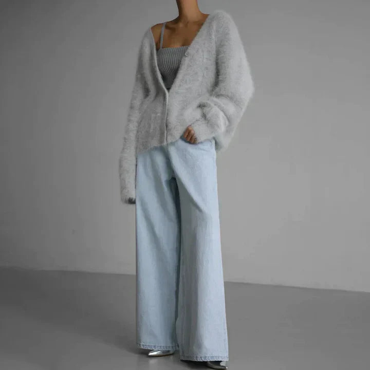 Isabelle – Soft & Chic Cardigan
