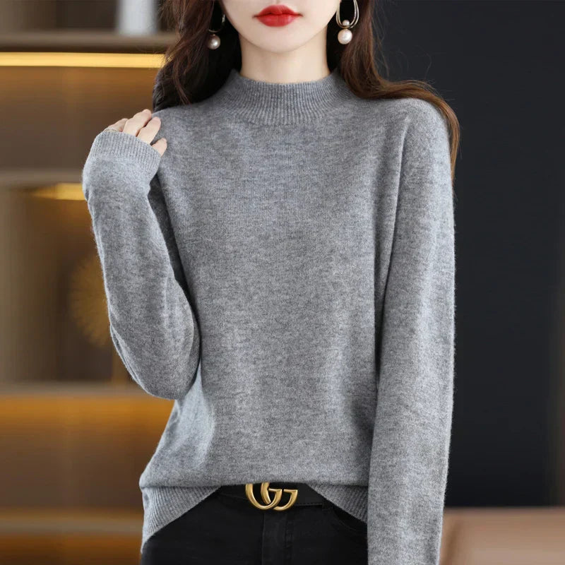 Carlotta – Stylish Sweater with Cable Pattern