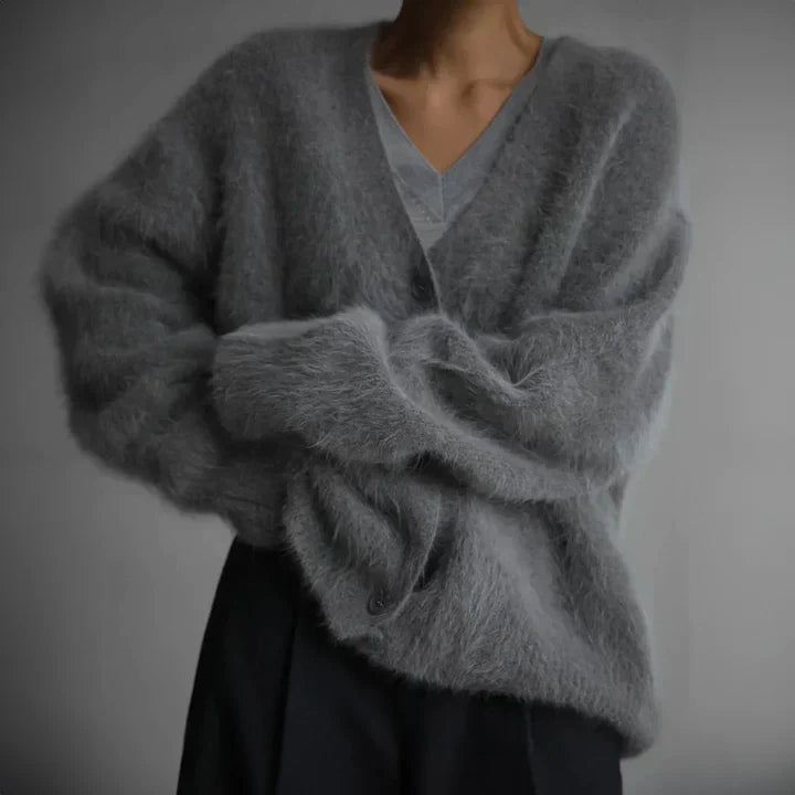Isabelle – Soft & Chic Cardigan