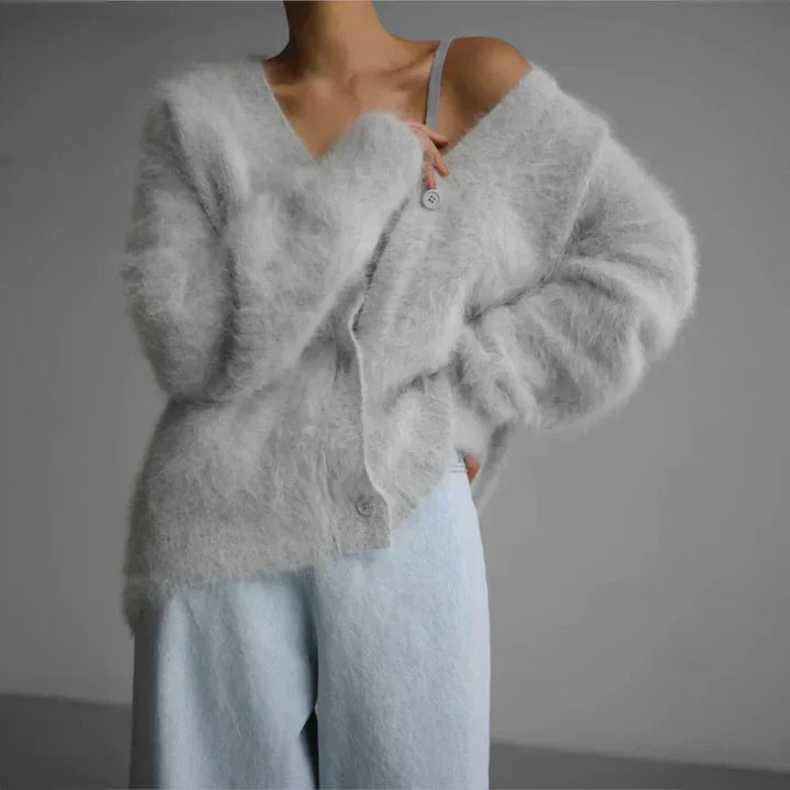 Isabelle – Soft & Chic Cardigan