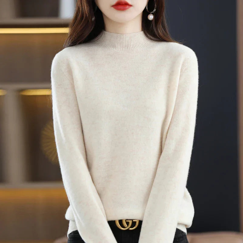 Carlotta – Stylish Sweater with Cable Pattern