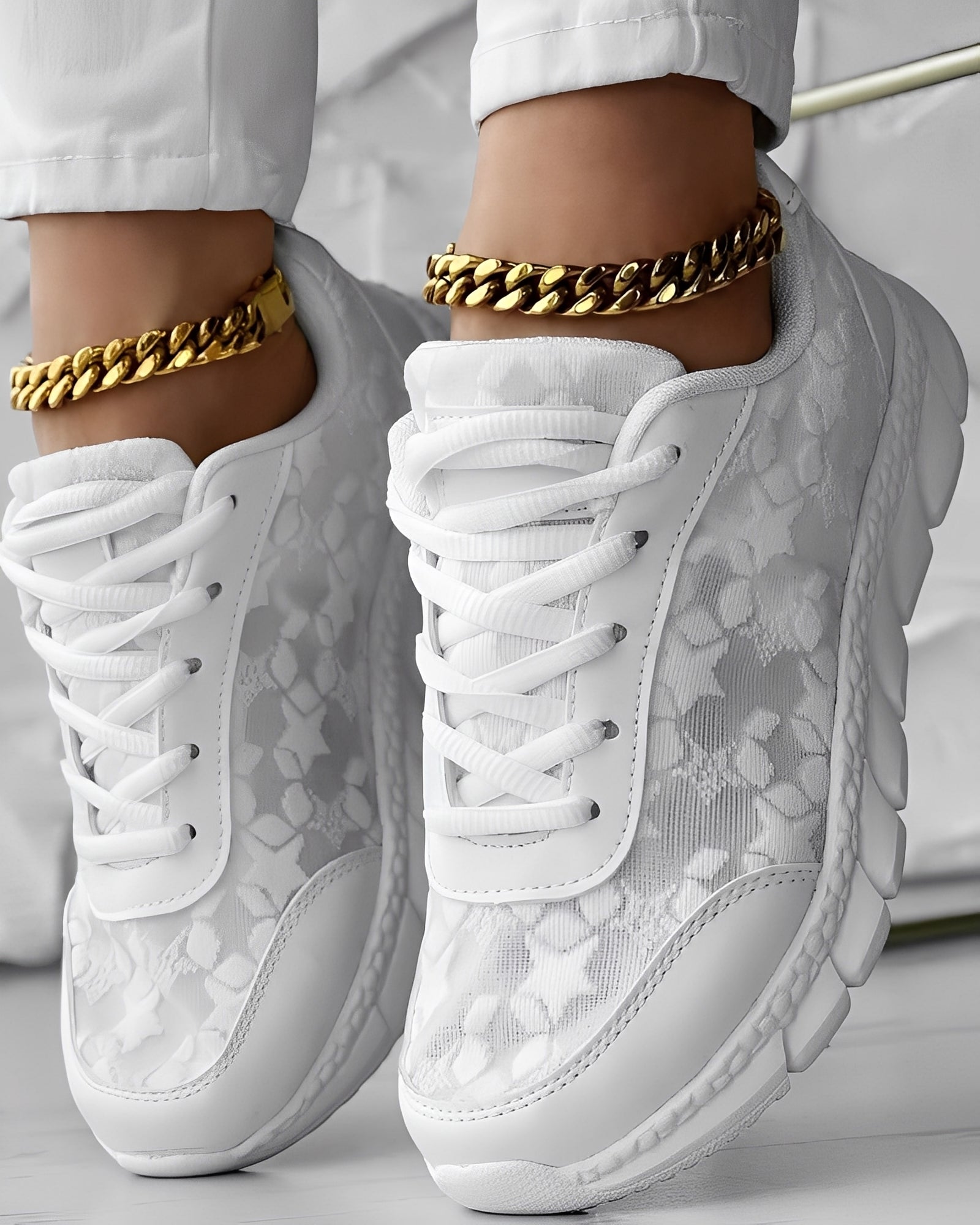 Elisabeth - Casual, airy sneakers with flower pattern for women