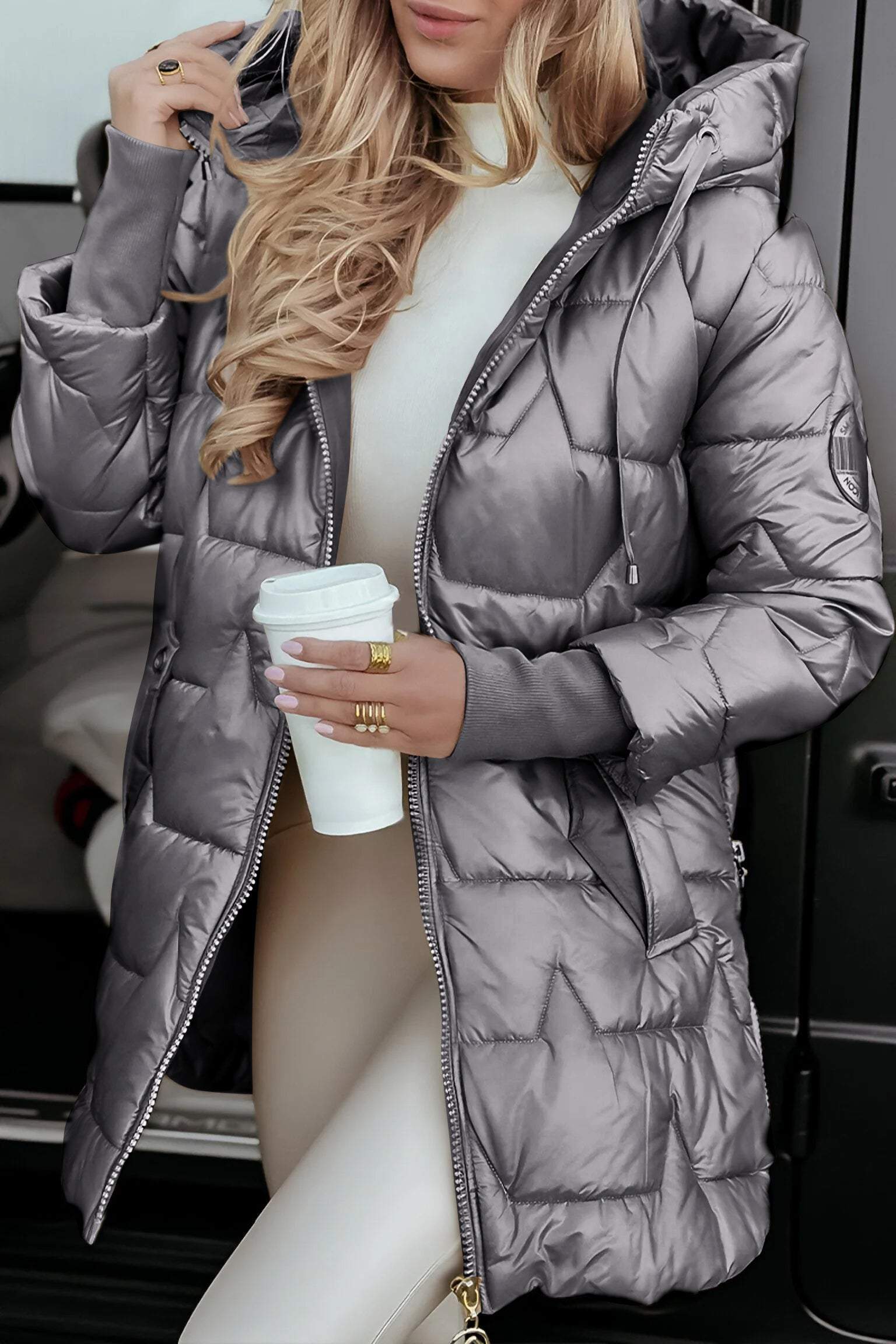 Ausilia – Coat with Hood