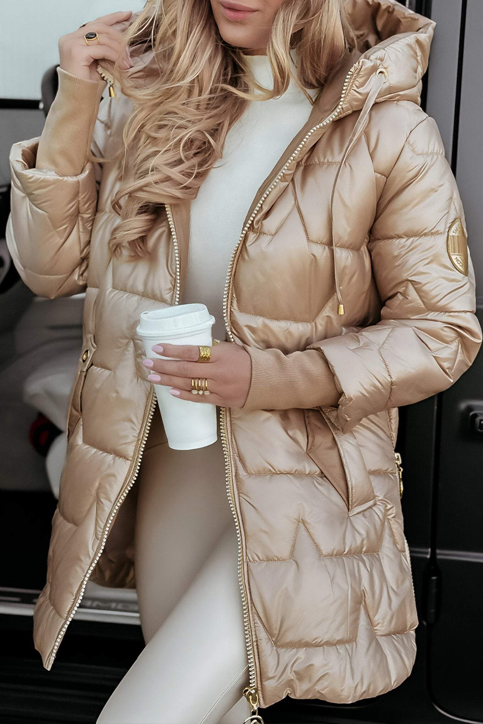 Ausilia – Coat with Hood