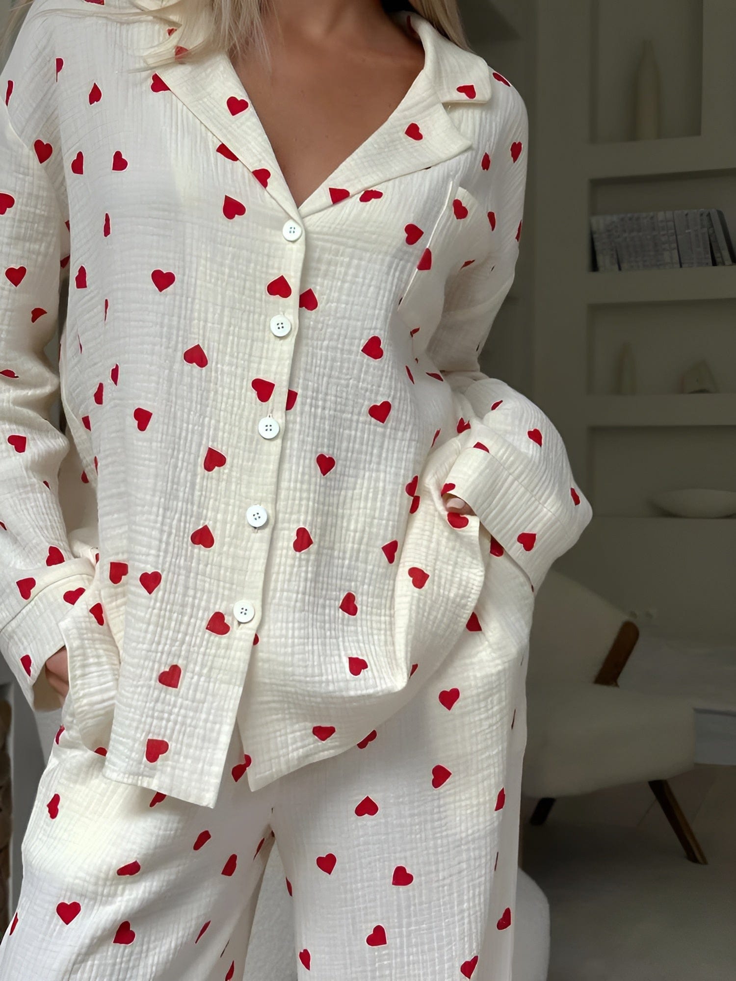 Lola – Elegant Heart Pattern Pajamas