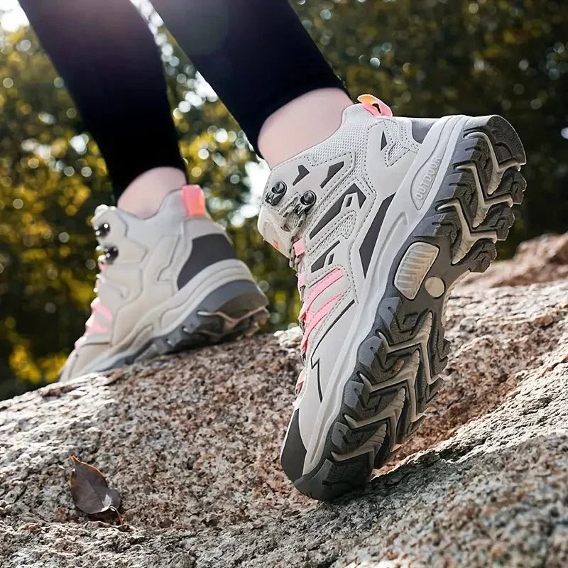 Marc – Orthopedic Hiking Shoes
